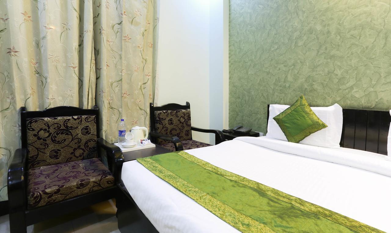Hotel Treebo Trip Sswag 18 Expressway Noida Exterior foto